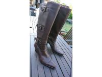 1 PAIRE DE BOTTES CAVALIERES BEAU CUIR CHEVREAU MARRON T. 37